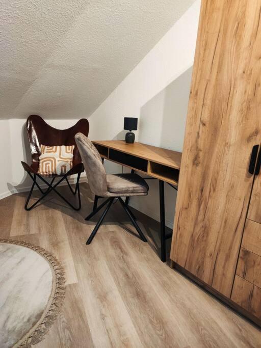 Stylische Altstadtwohnung - Netflix - Smart Tv - Schlafsofa Fuer 3 Personen Erfurt Ngoại thất bức ảnh