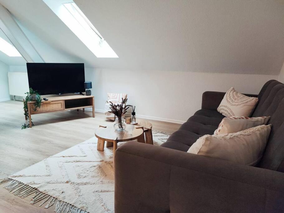 Stylische Altstadtwohnung - Netflix - Smart Tv - Schlafsofa Fuer 3 Personen Erfurt Ngoại thất bức ảnh